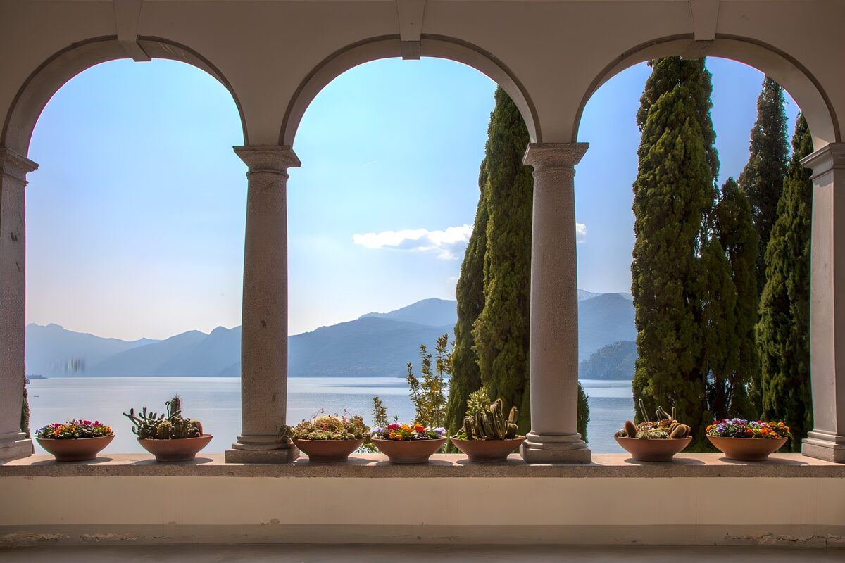 OCUK43202: Serene View Through Arched Columns
