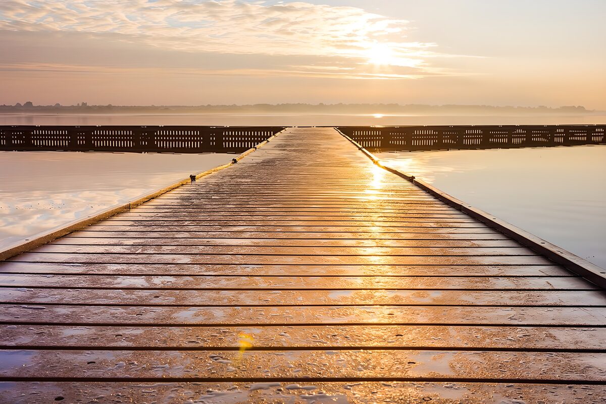 OCUK38708: Serene Sunrise on the Boardwalk