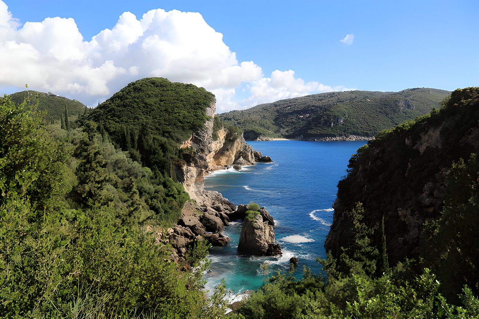 OCUK75134: Serene Coastal View