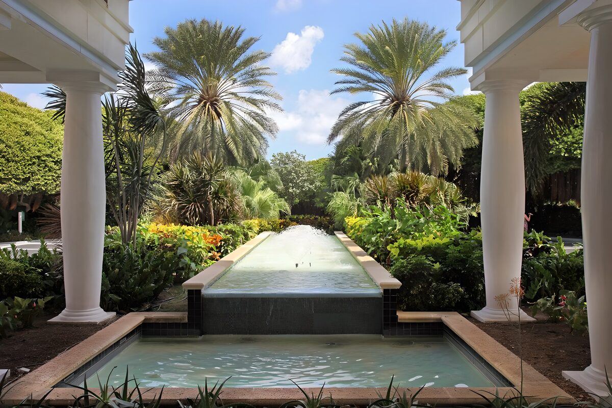 OCUK60134: Tranquil Garden Oasis