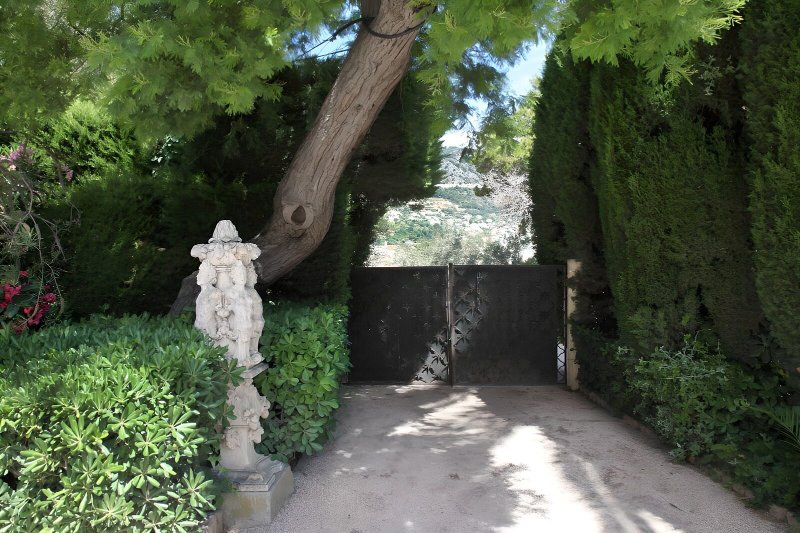 OCUK74993: Serene Garden Gate