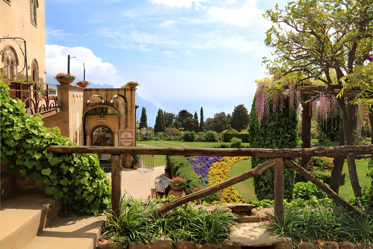 OCUK98824: Enchanting Garden View in Italy