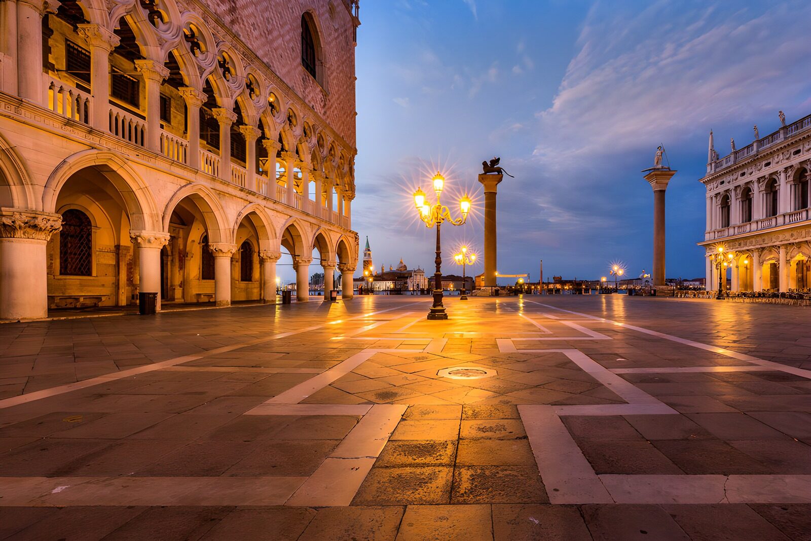 OCUK30166: Early Morning in St. Mark’s Square