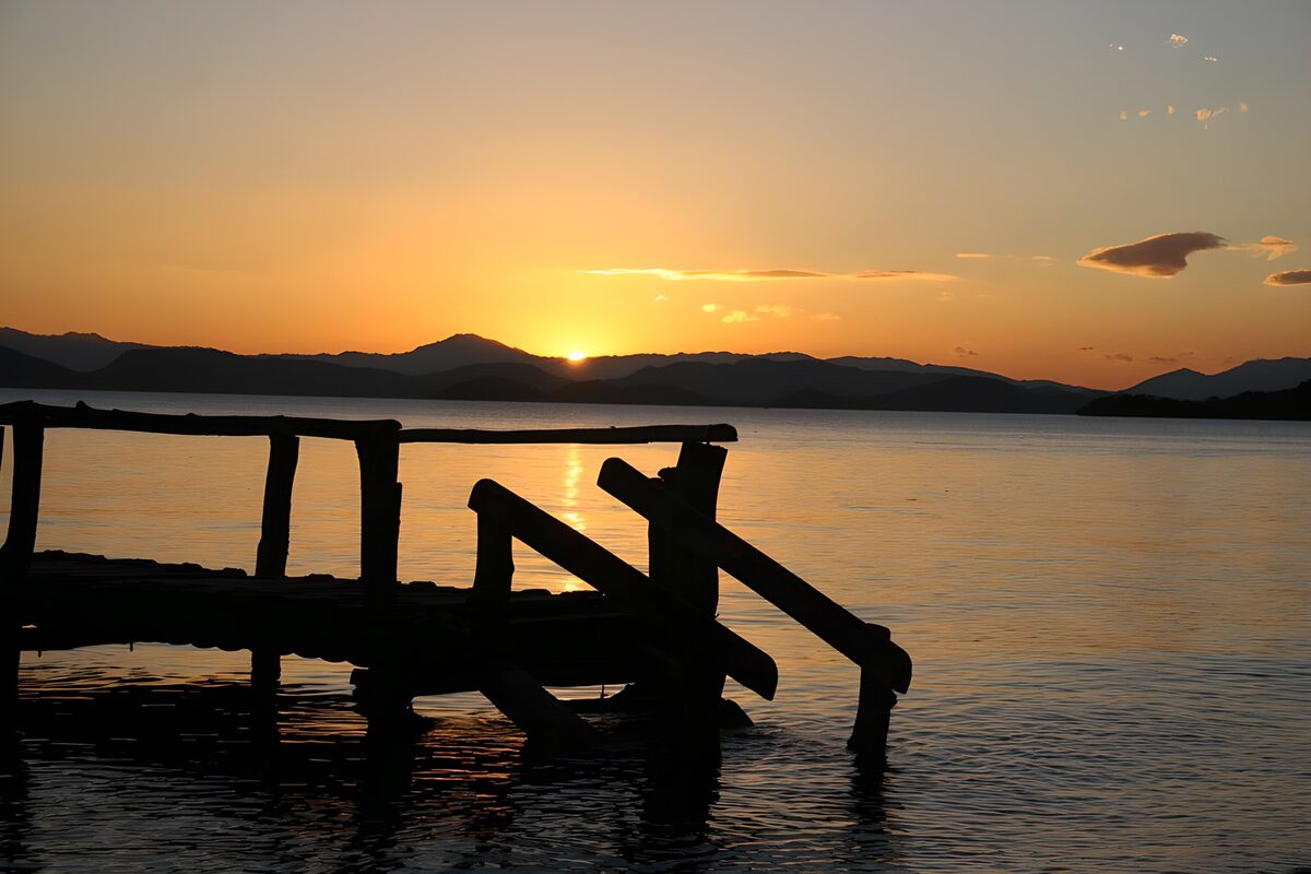 OCUK68931: Sunset Reflections by the Pier