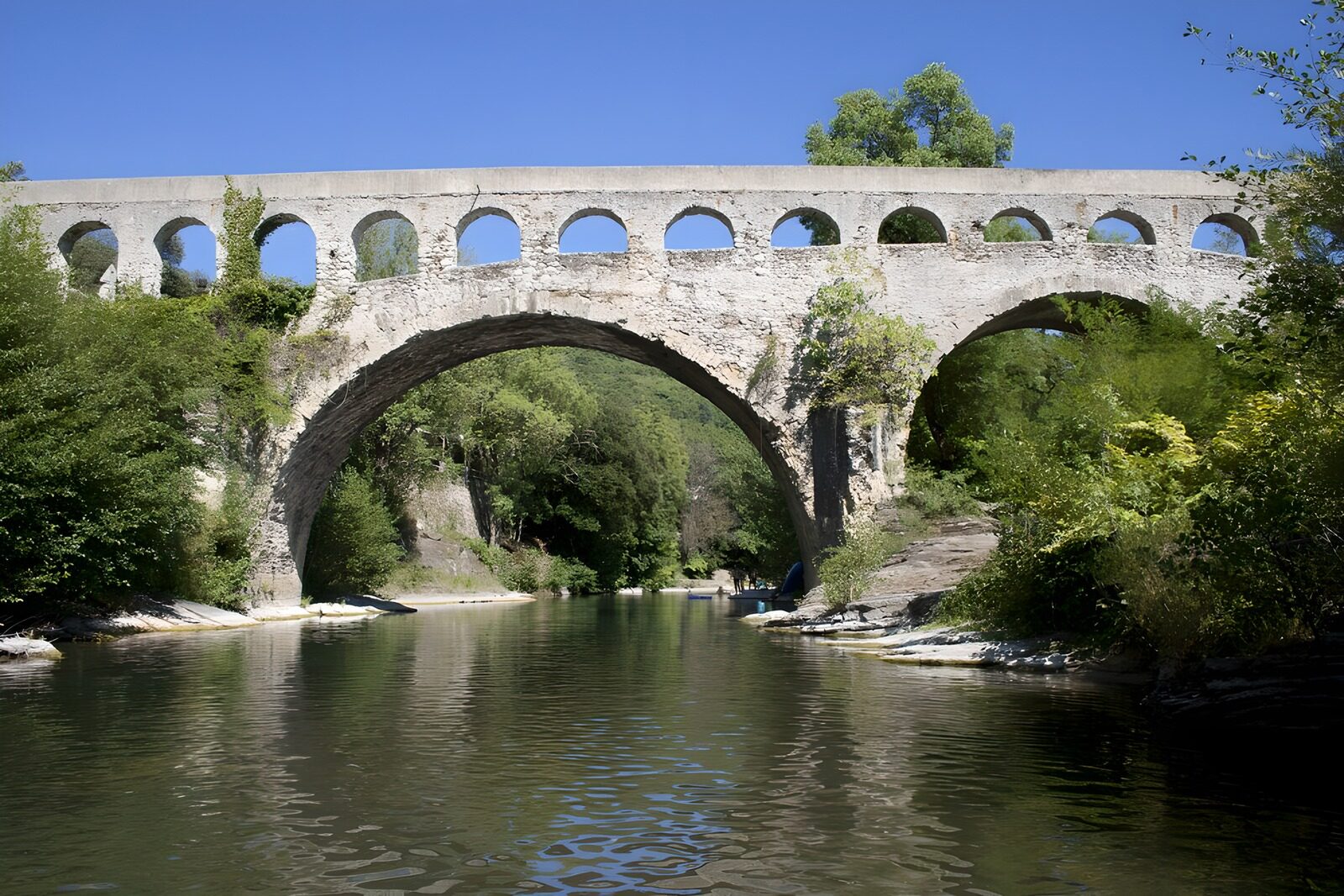 OCUK25668: Scenic Stone Arch Bridge