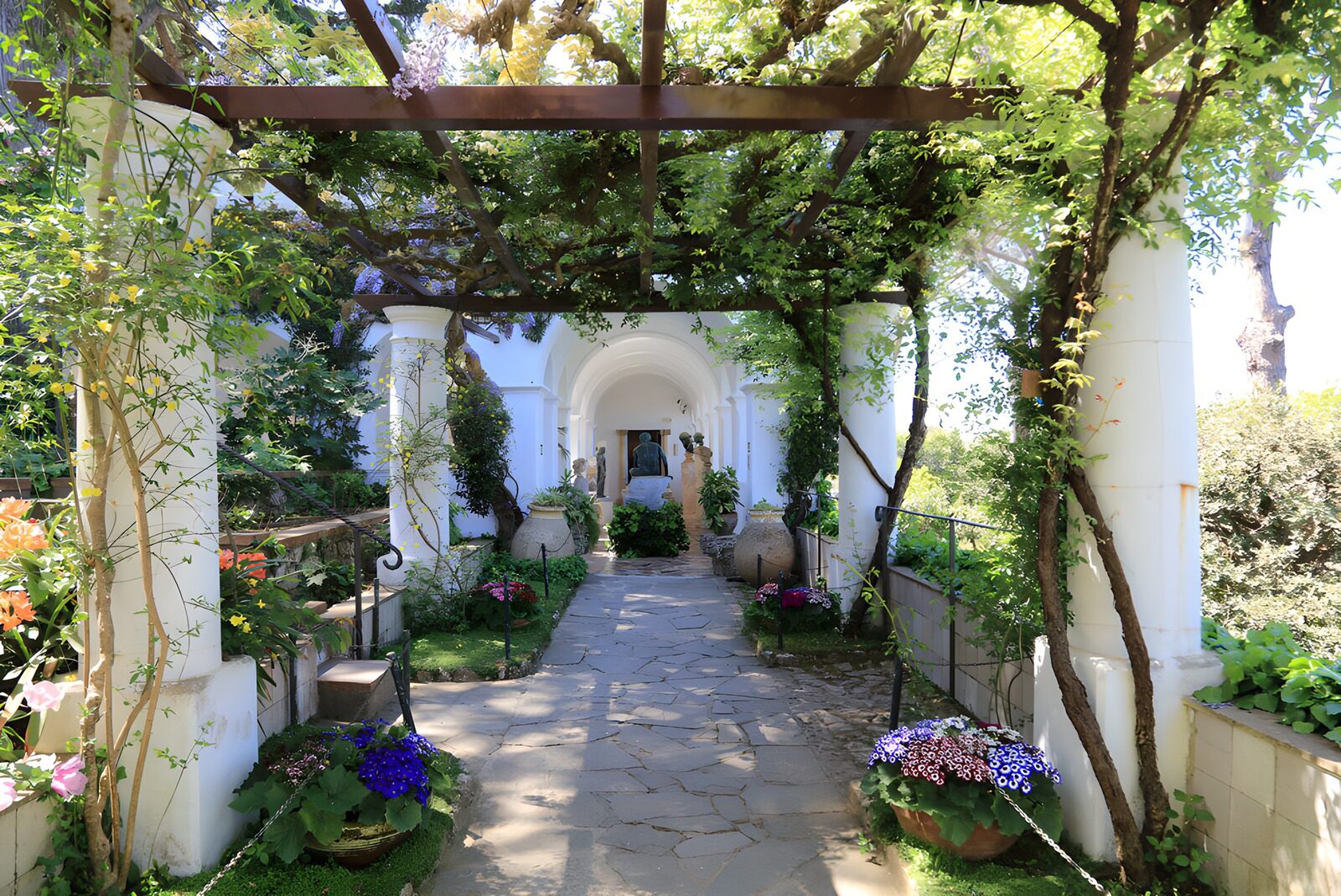 OCUK66749: Enchanted Garden Pathway