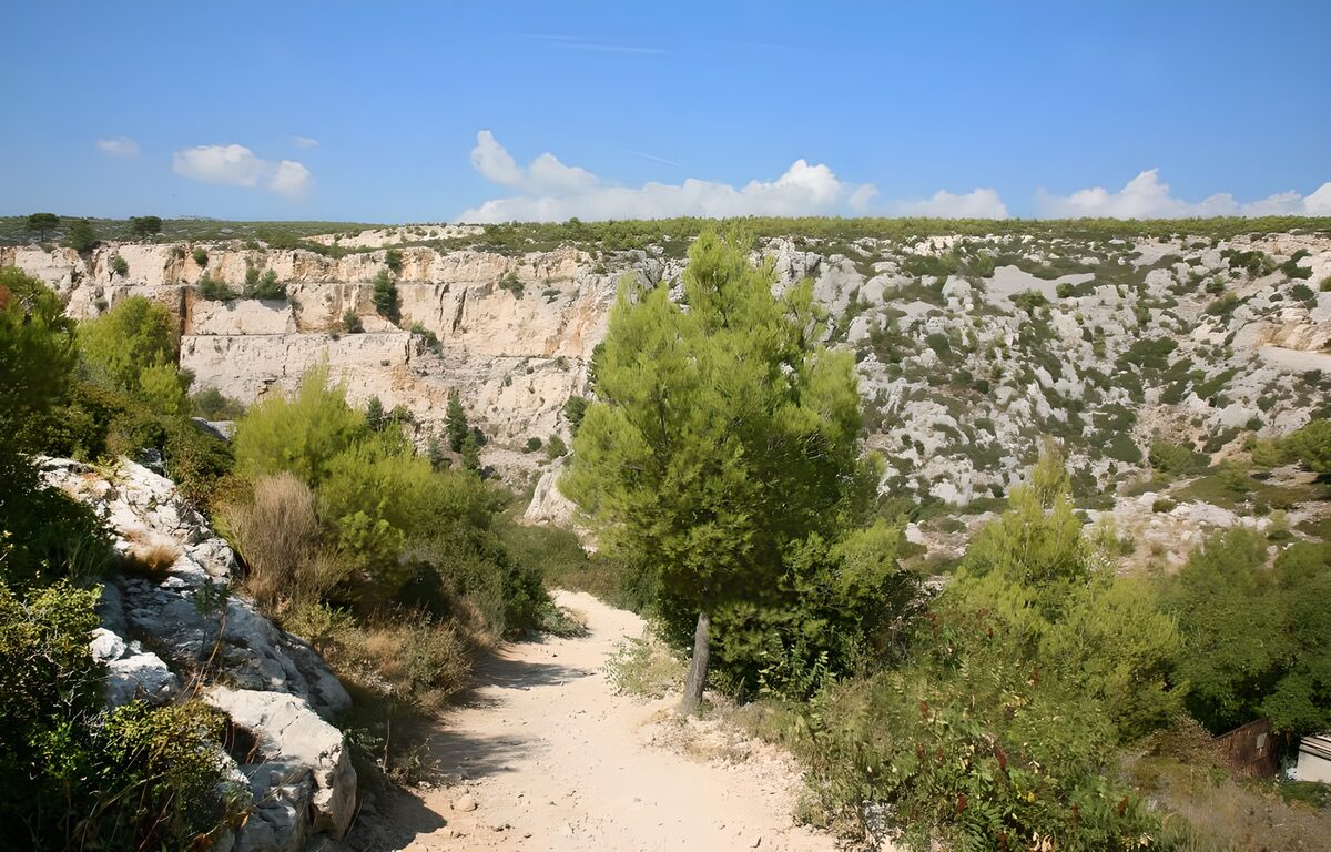 OCUK49829: French Canyons  in Cassis version 7