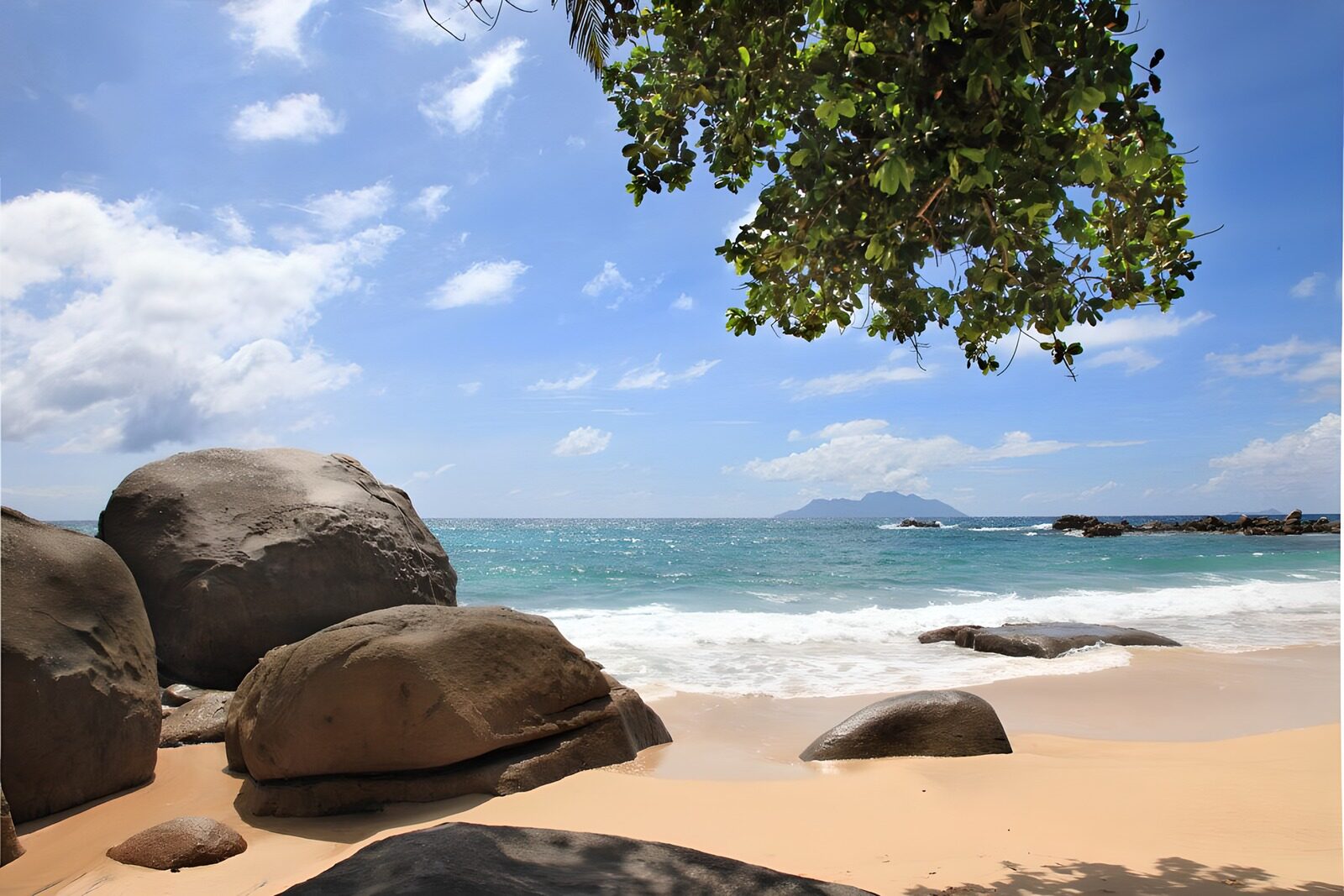OCUK55251: Serene Coastal Escape