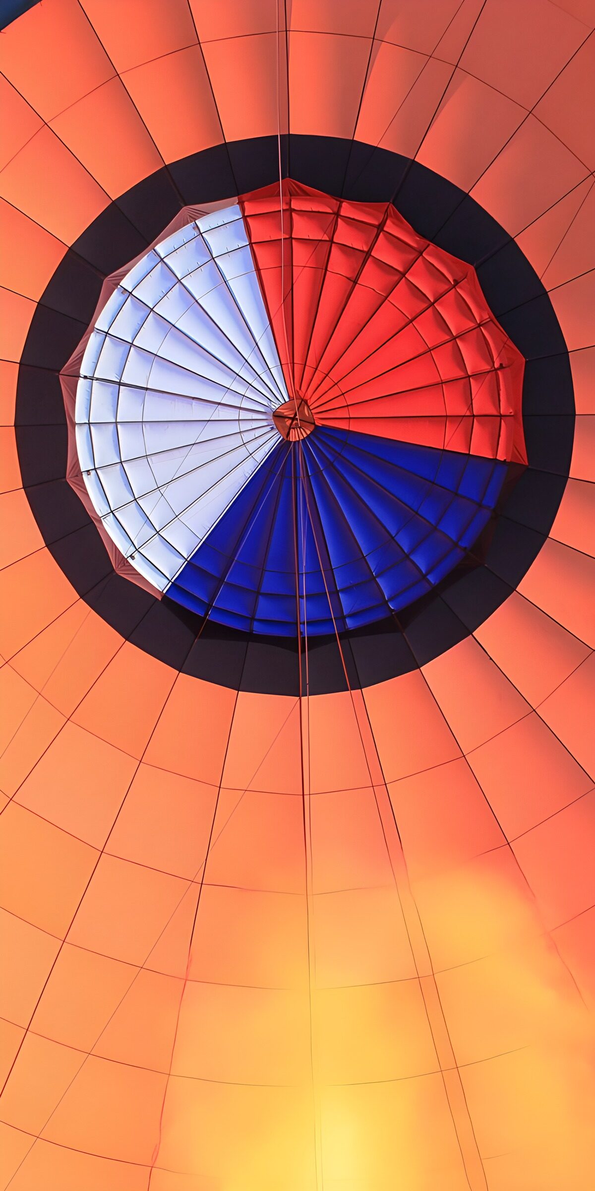OCUK23424: Colorful Hot Air Balloon Interior
