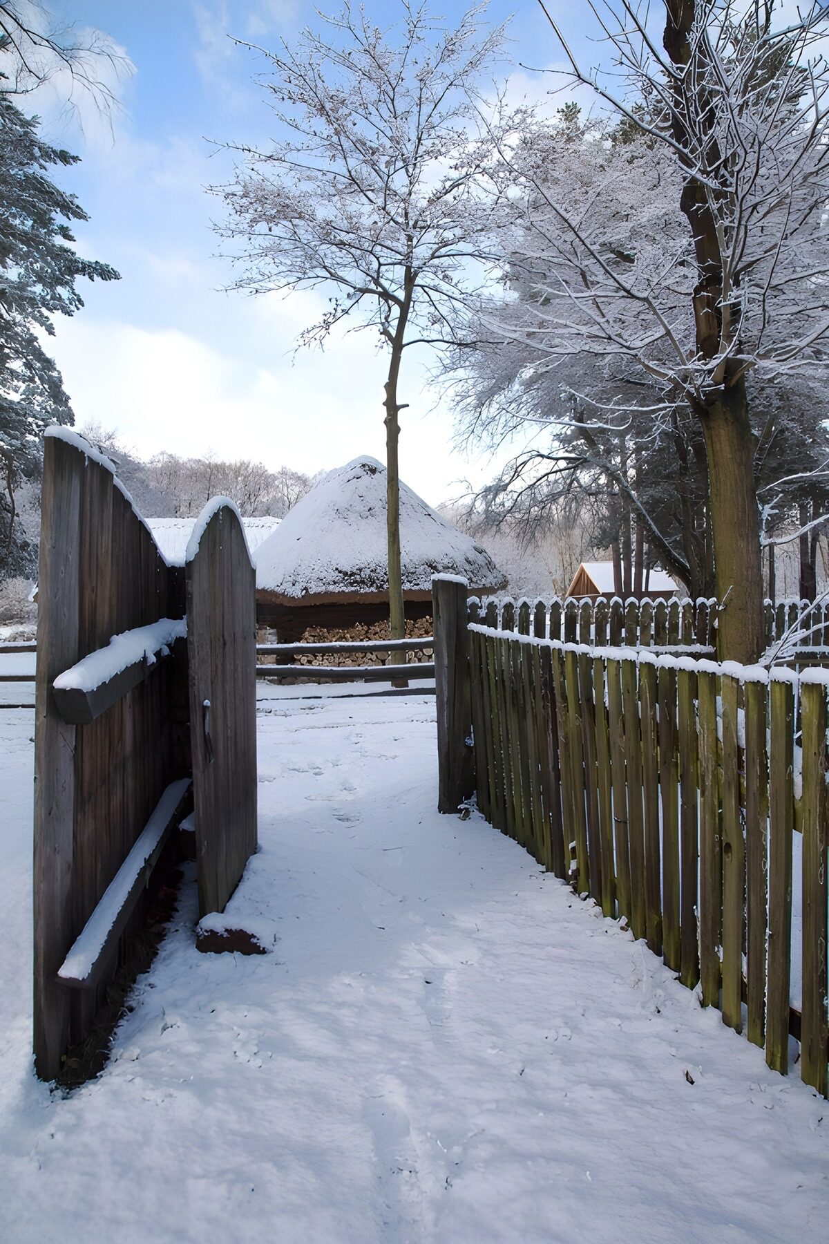 OCUK18176: Winter Pathway to a Charming Cottage