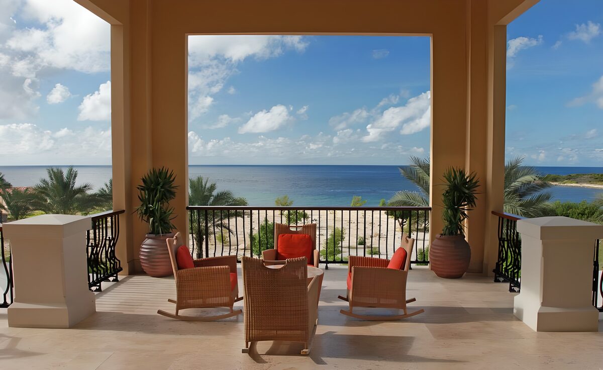 OCUK40292: Cosy sitting area with view over the Caribbean
