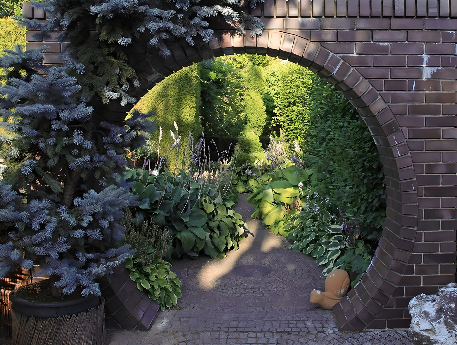 OCUK24633: Serene Garden Archway