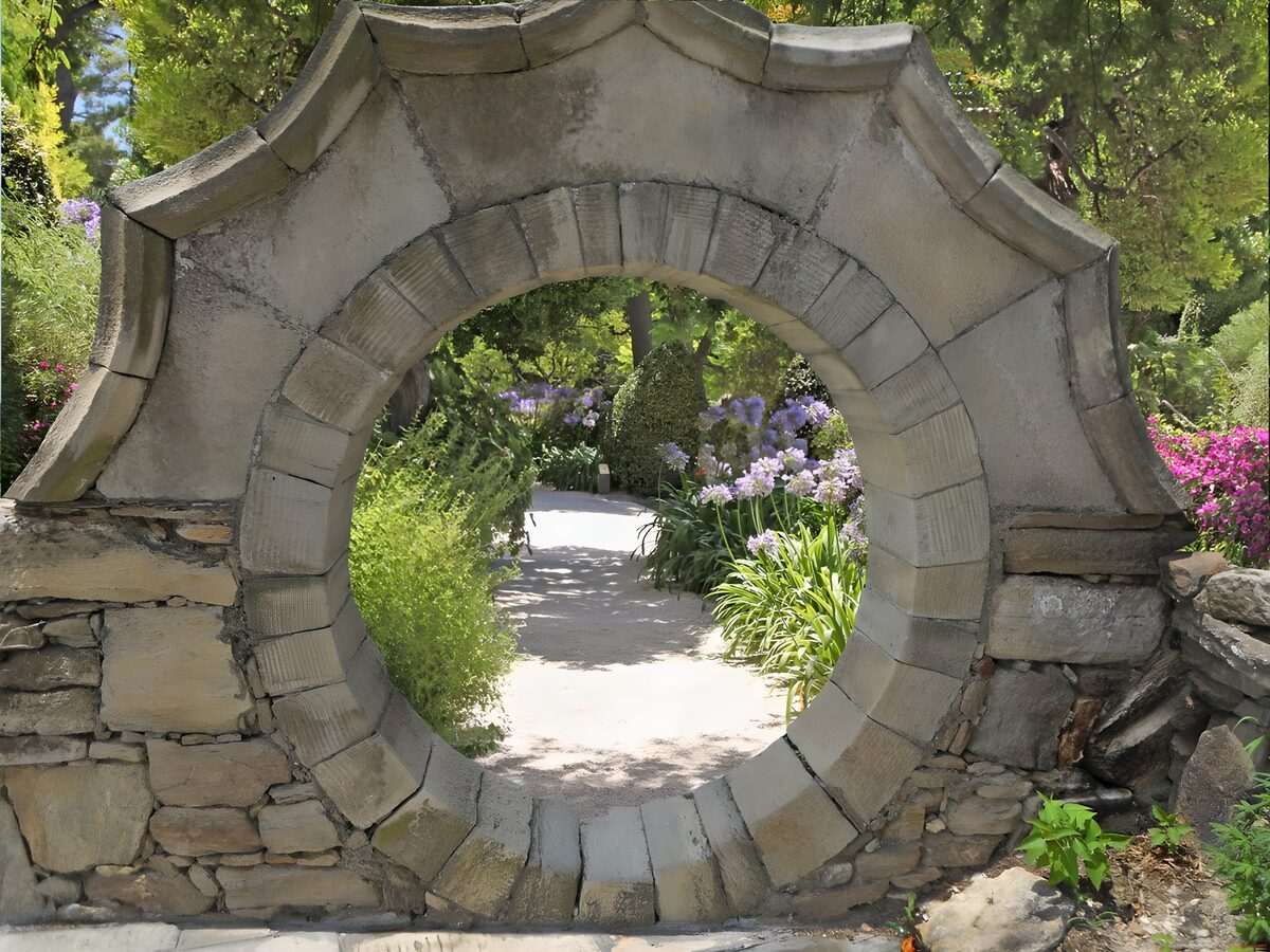 OCUK49043: Tranquil Garden Archway