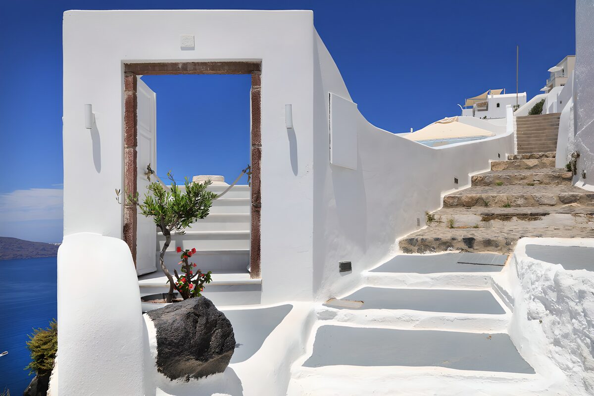OCUK64850: Stairs to Serenity in Santorini