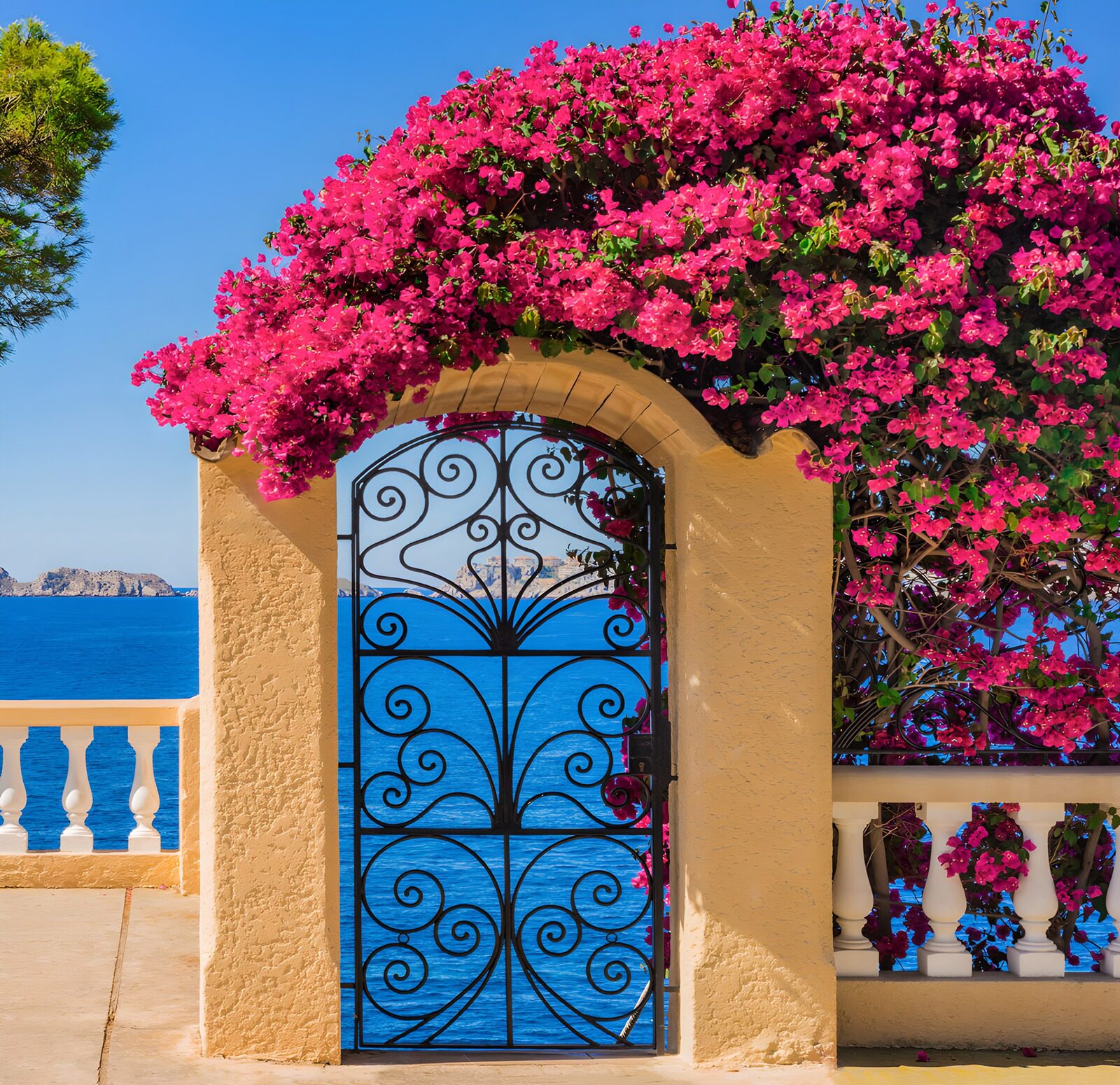 OCUK66592: Doorway to a Coastal Paradise
