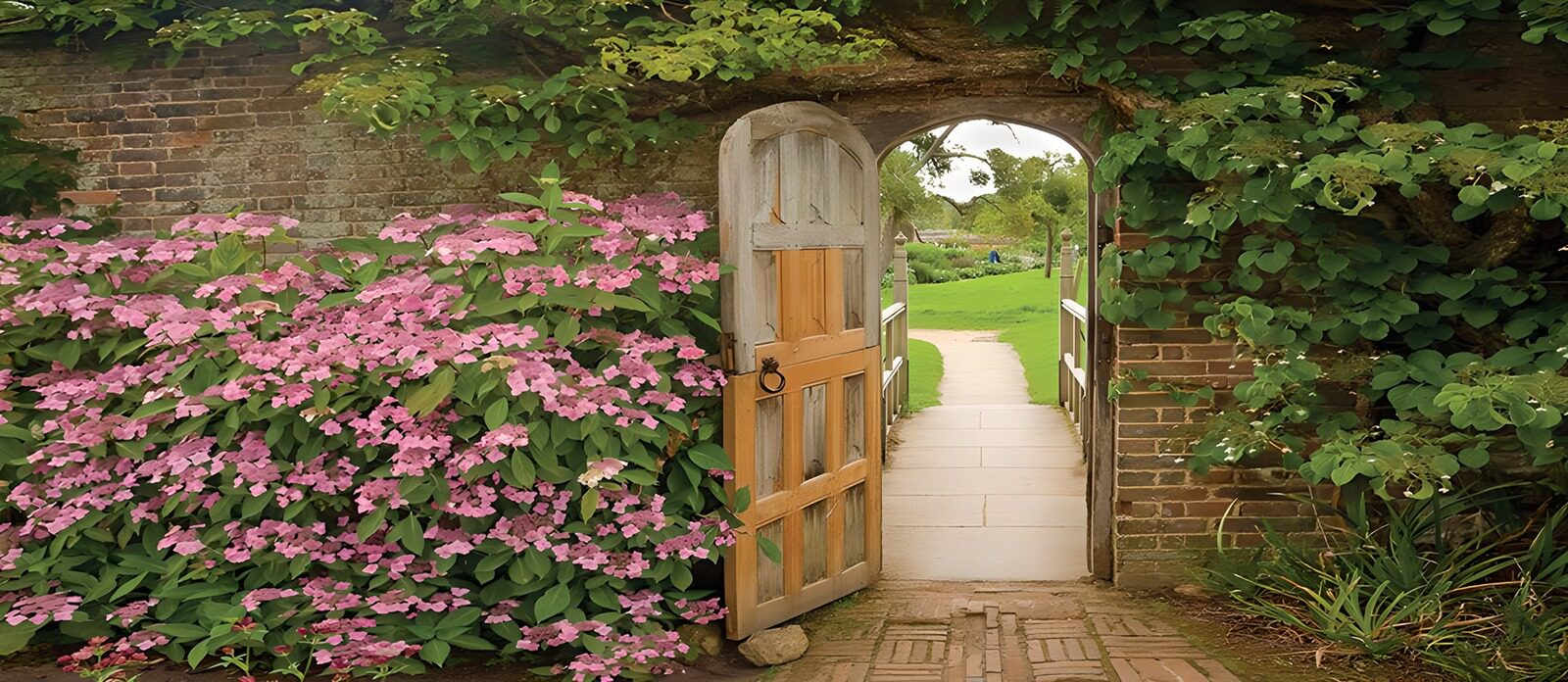 OCUK65176: Enchanted Garden Gateway