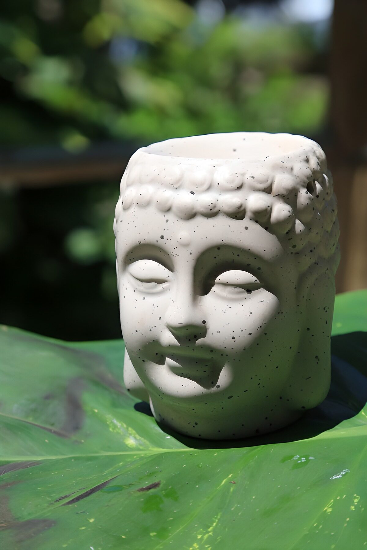 OCUK60199: Serene Buddha Planter