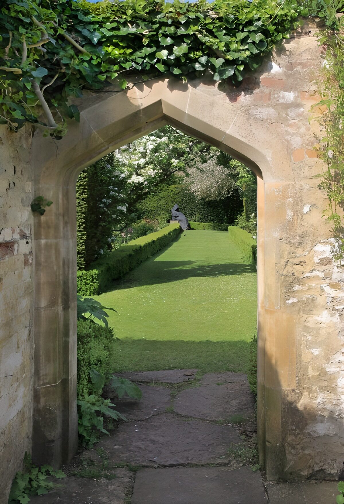 OCUK11559: Serene Garden Entryway
