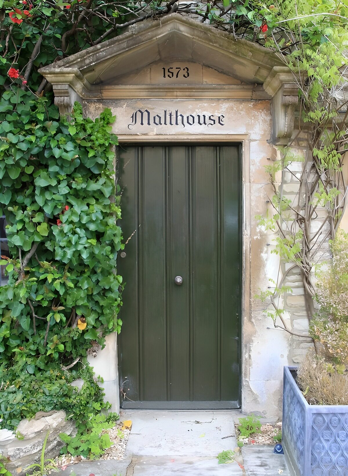 OCUK78853: Historic Malthouse Entrance