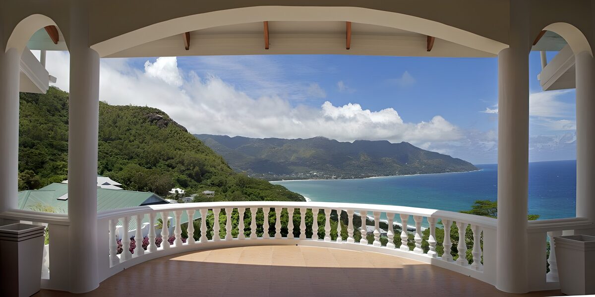 OCUK89439: Scenic Coastal View from the Veranda