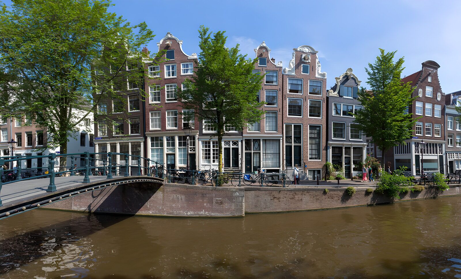 OCUK40818: Charming Canals of Amsterdam