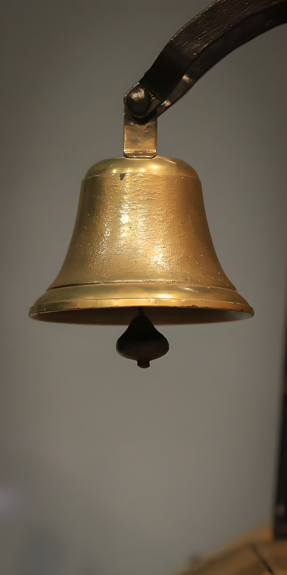 OCUK98765: Vintage Brass Bell