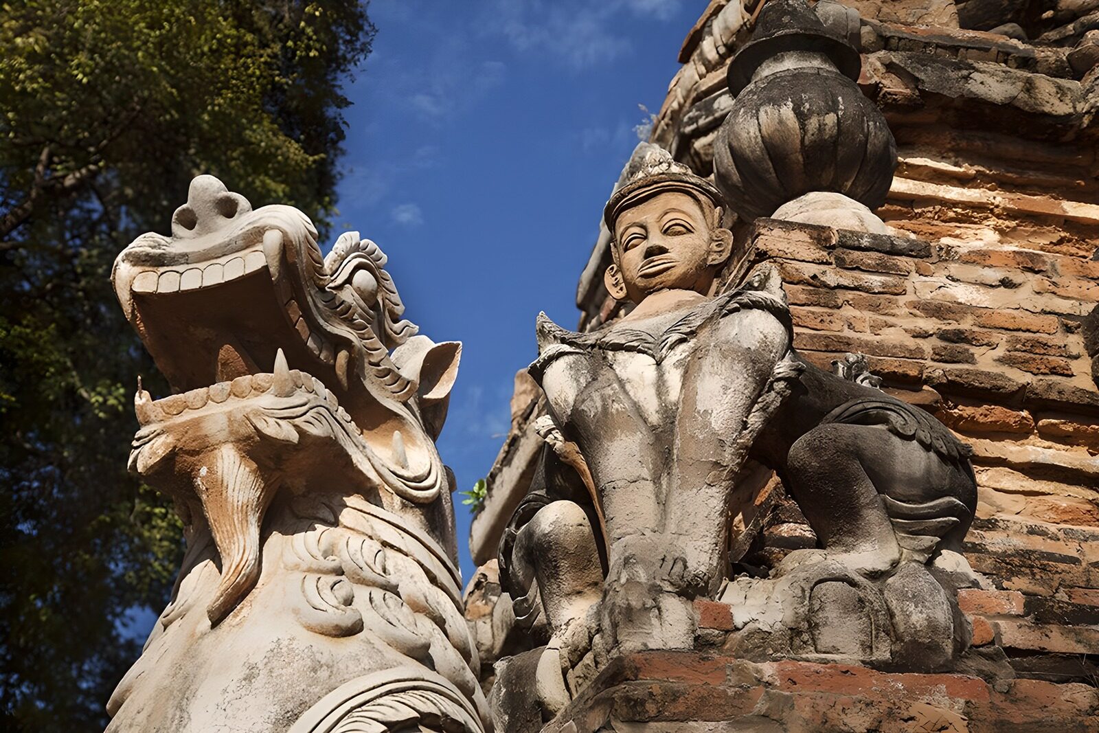 OCUK45322: Guardian Statues of Ancient Temples