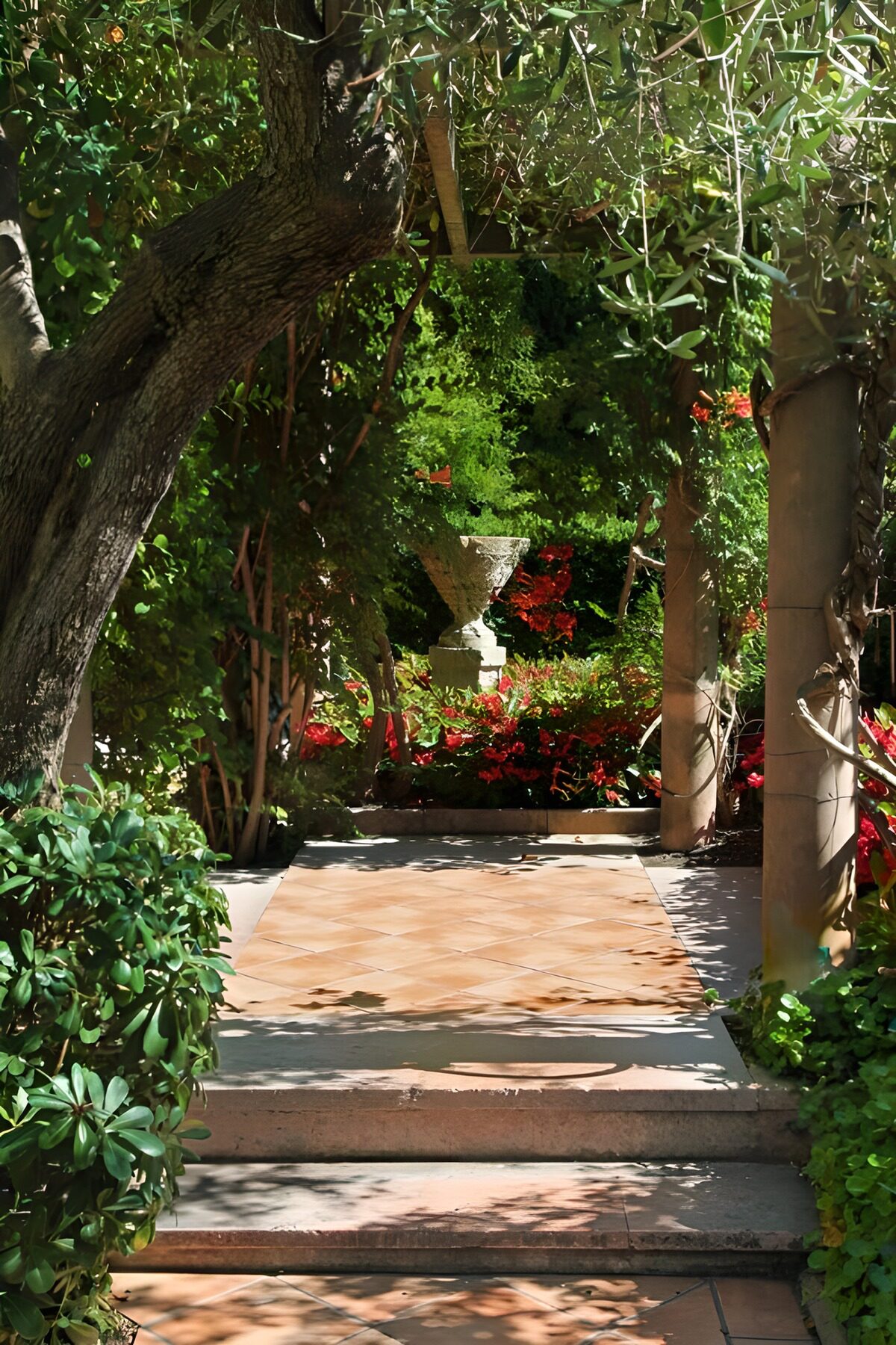 OCUK44629: Tranquil Garden Pathway