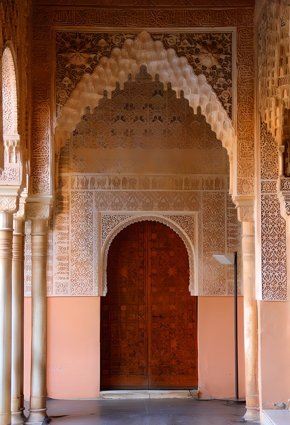 OCUK46392: Intricate Archway of Alhambra