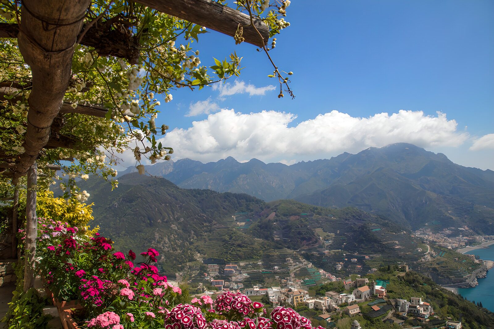 OCUK45311: Breathtaking Amalfi Coast View