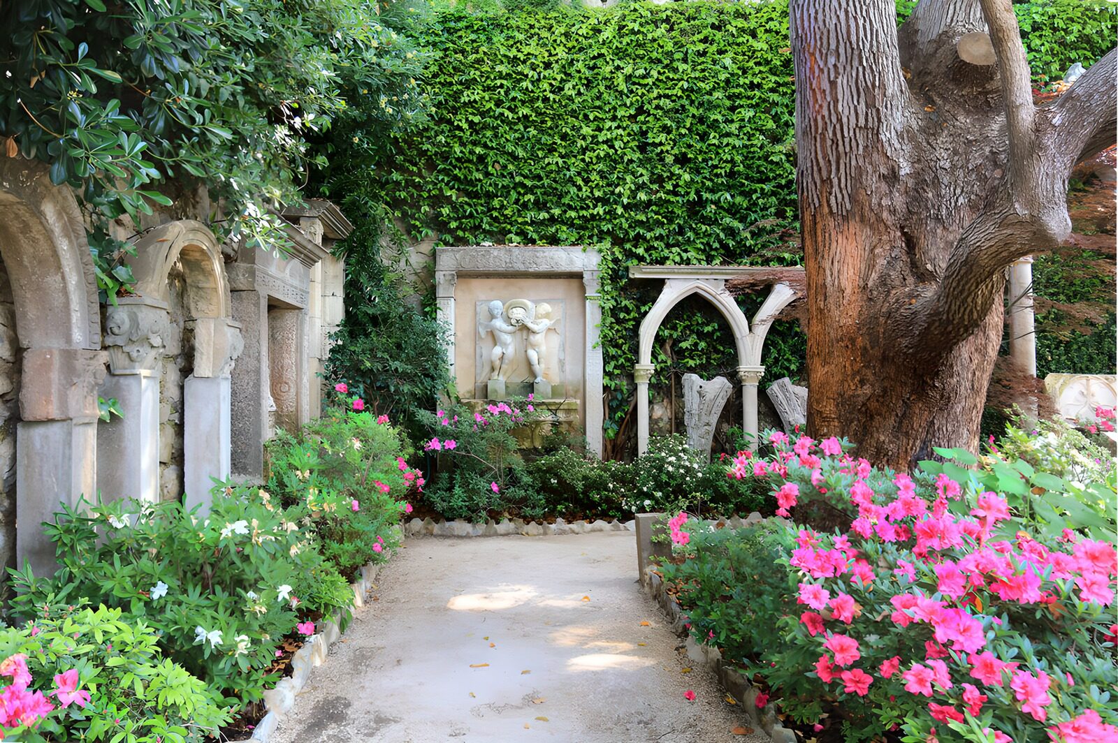 OCUK29504: Serene Garden Sanctuary