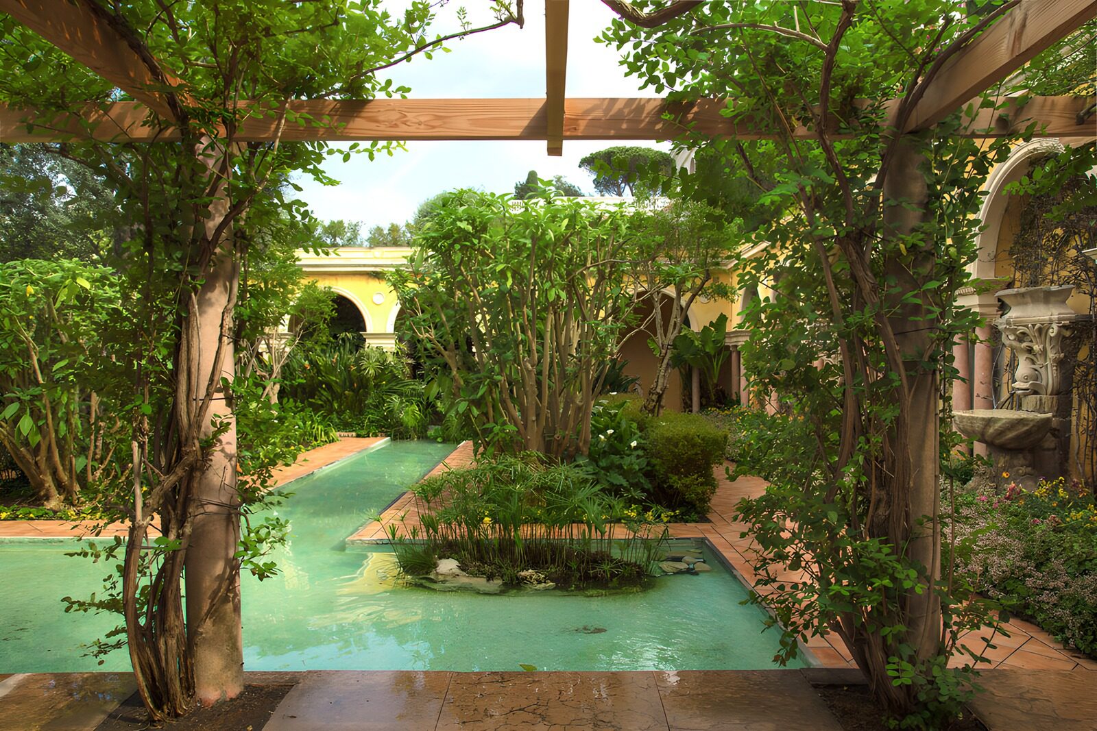 OCUK39360: Tranquil Garden Oasis