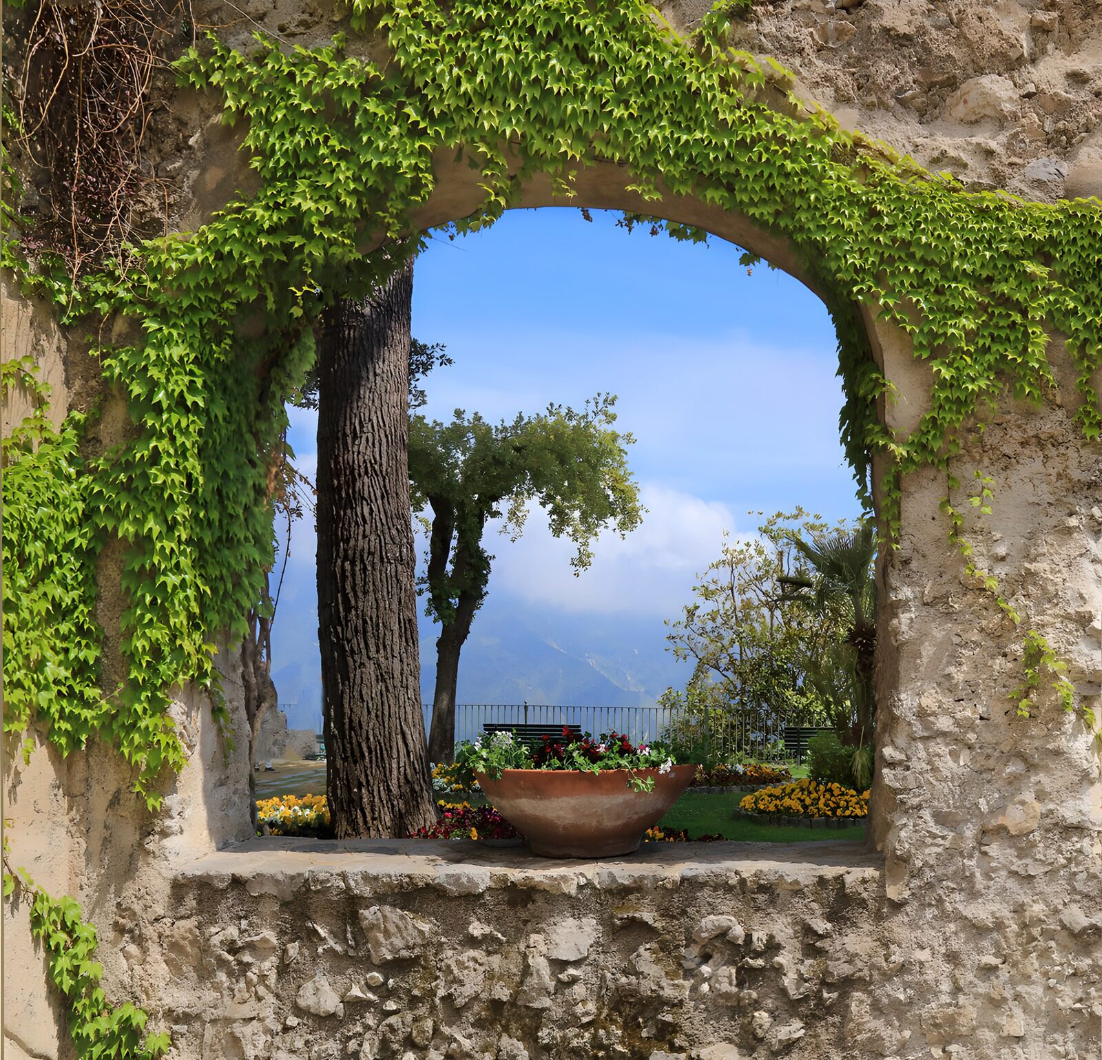 OCUK14168: Serene Garden View through an Archway