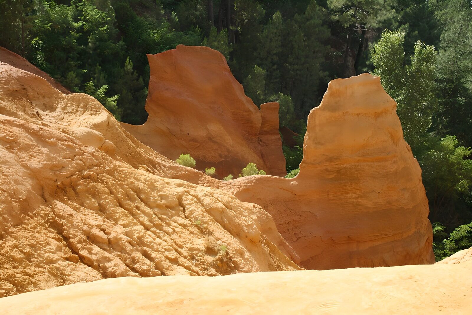 OCUK13252: Sculpted Earth: Natural Rock Formations