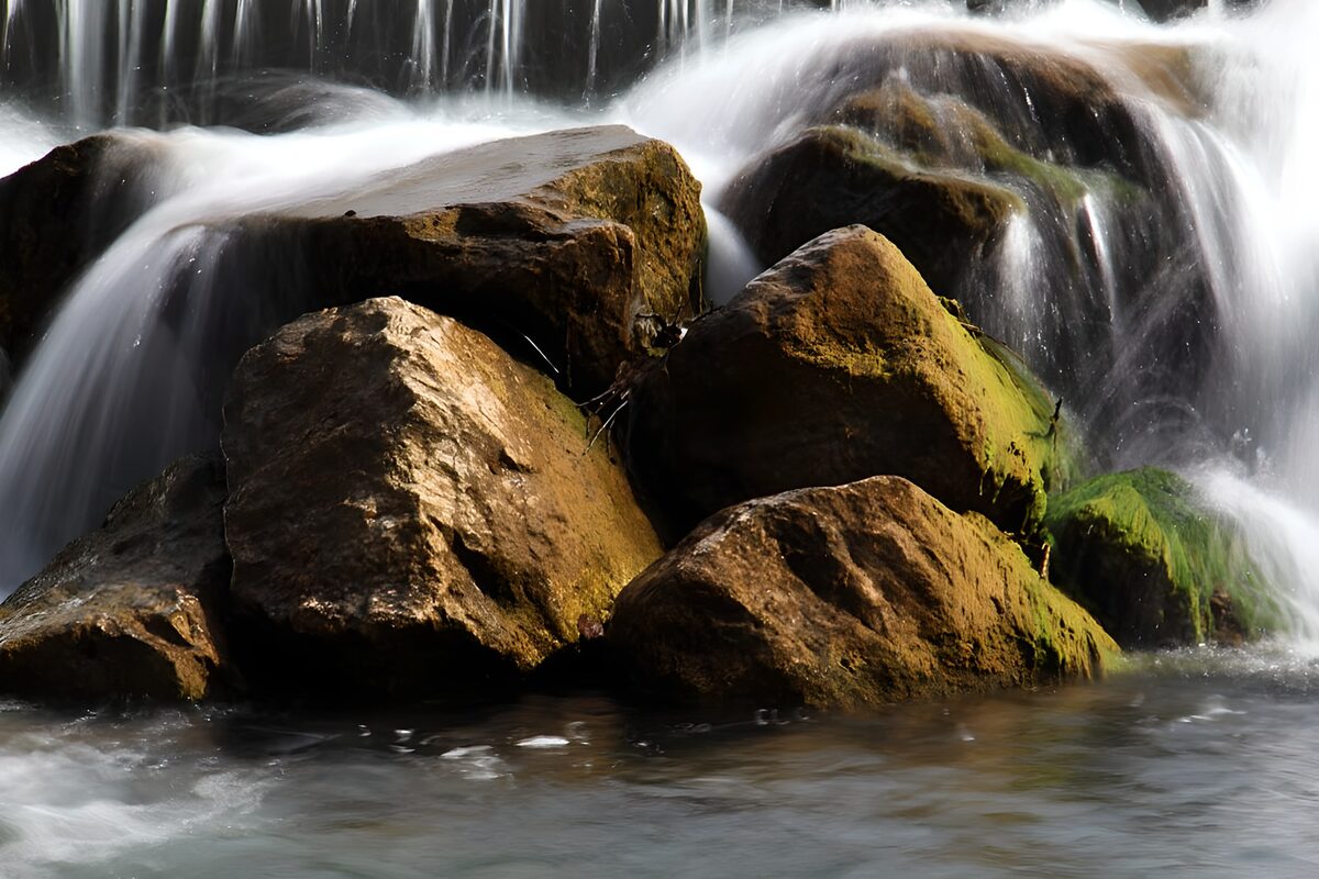 OCUK33397: Tranquil Flowing Water Over Rocks