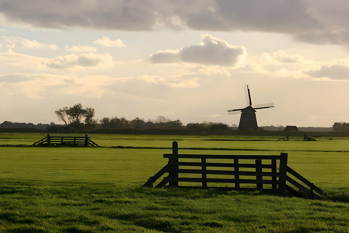 OCUK45799: Tranquil Dutch Landscape with Windmill