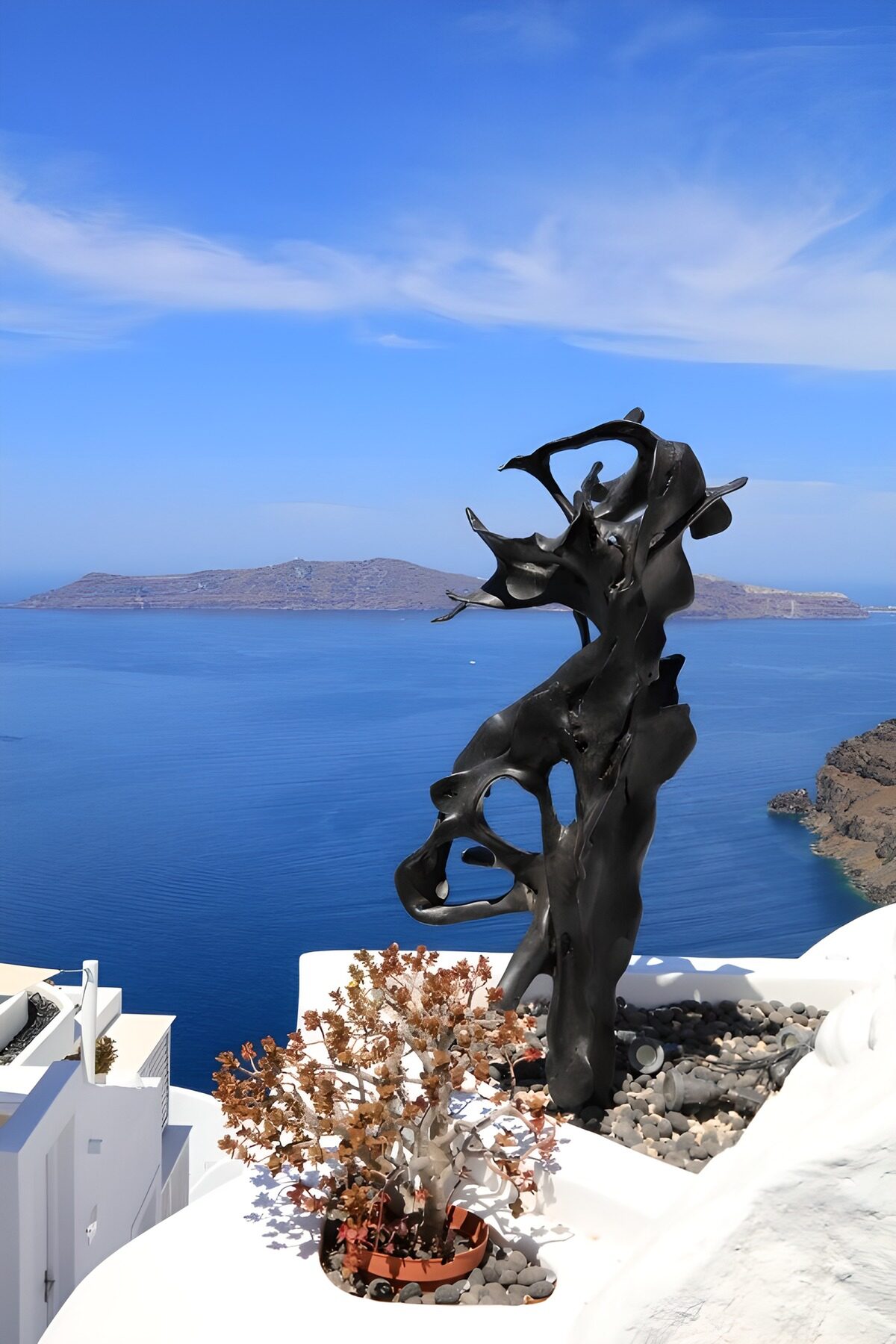 OCUK59053: Artistic Sculpture Overlooking the Sea
