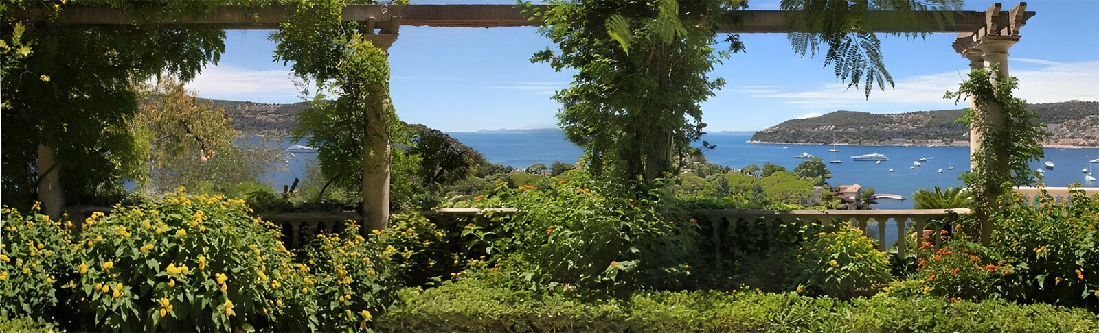 OCUK44070: Serene Coastal Garden View