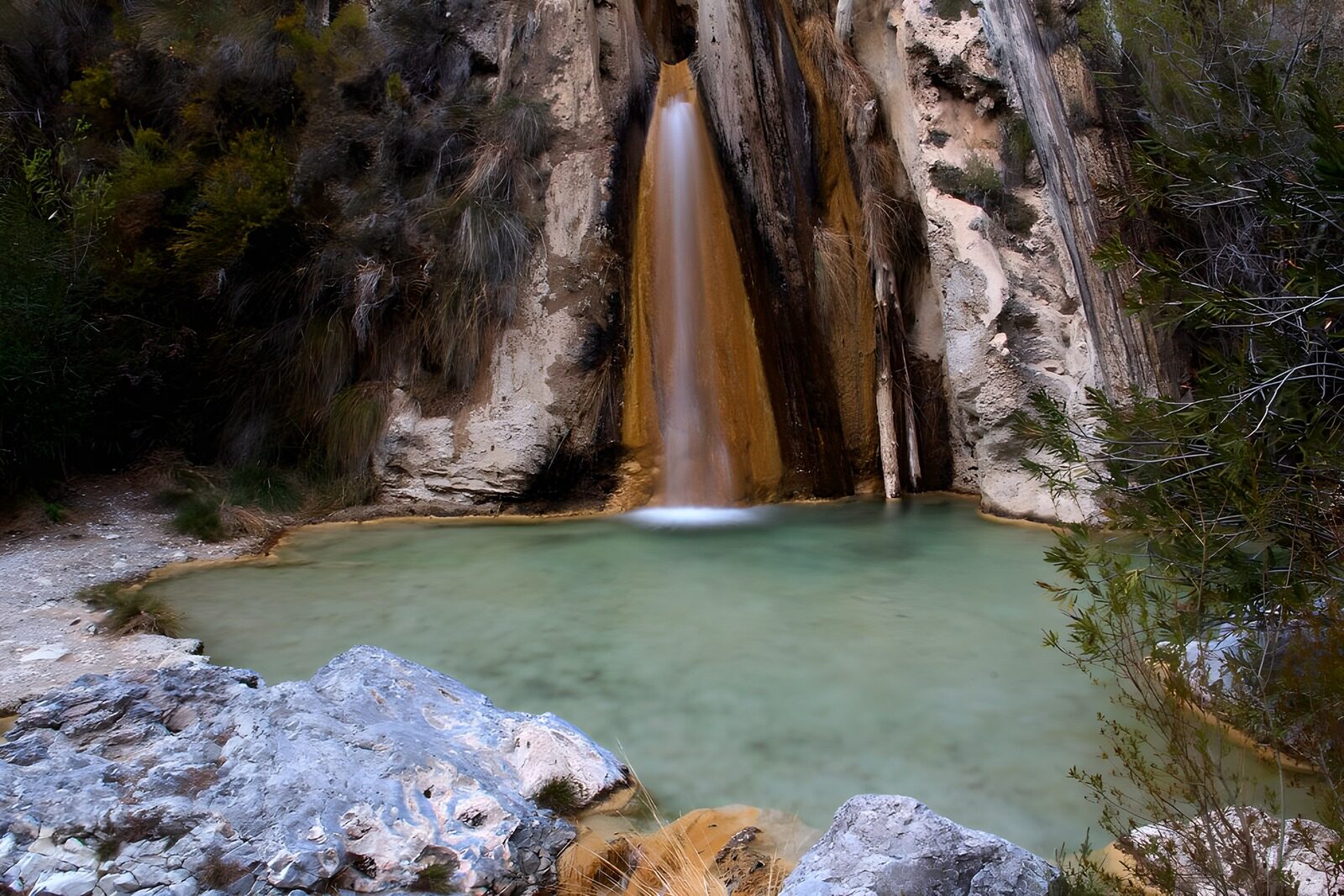 OCUK49236: Serene Waterfall in Nature