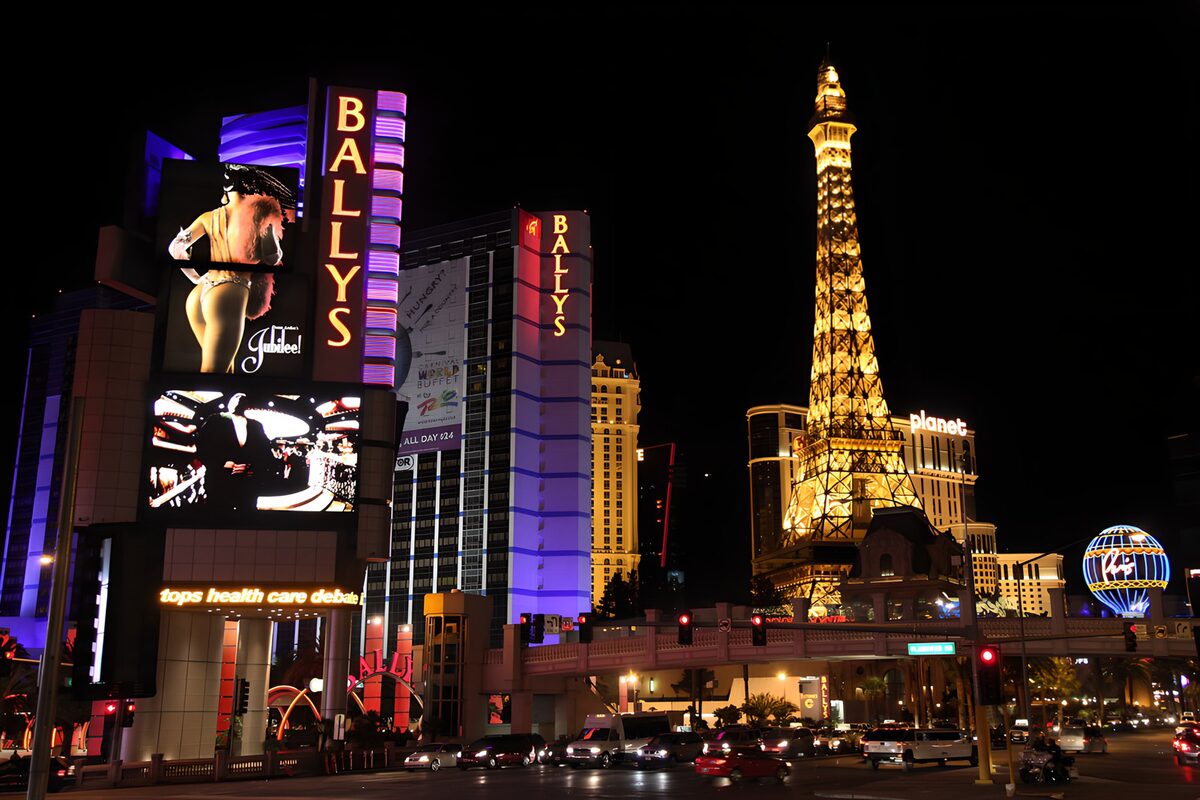 OCUK23809: Las Vegas Night Life