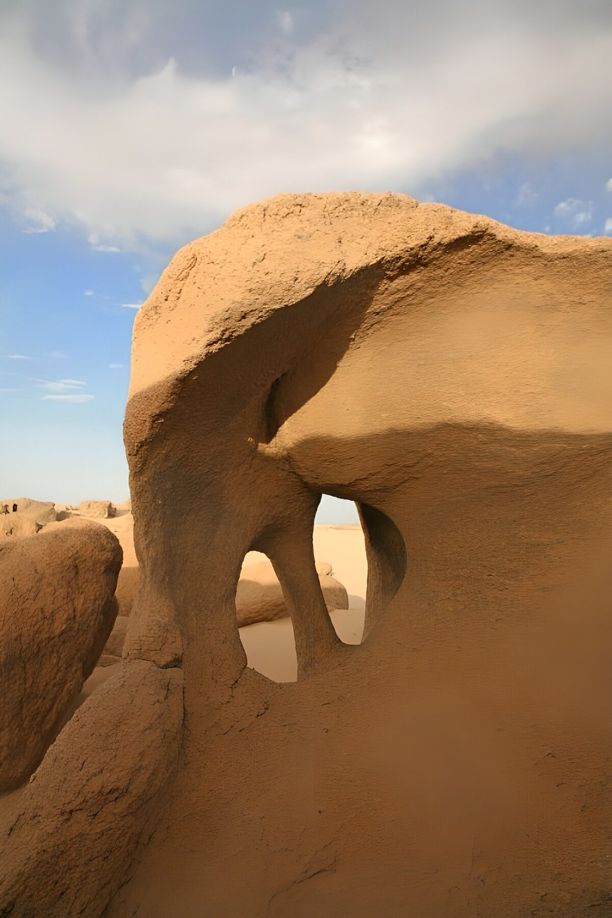 OCUK22425: Unique Rock Formation with Natural Arch