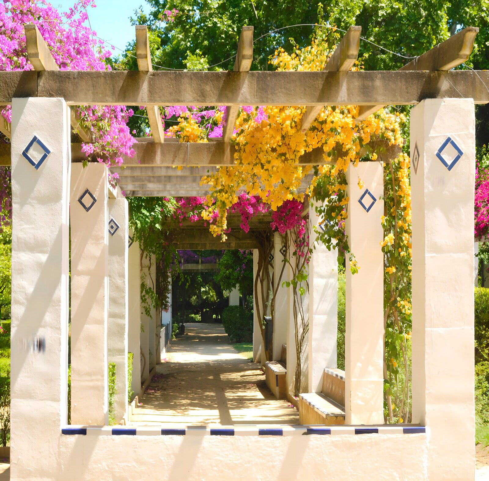 OCUK90974: Vibrant Garden Archway