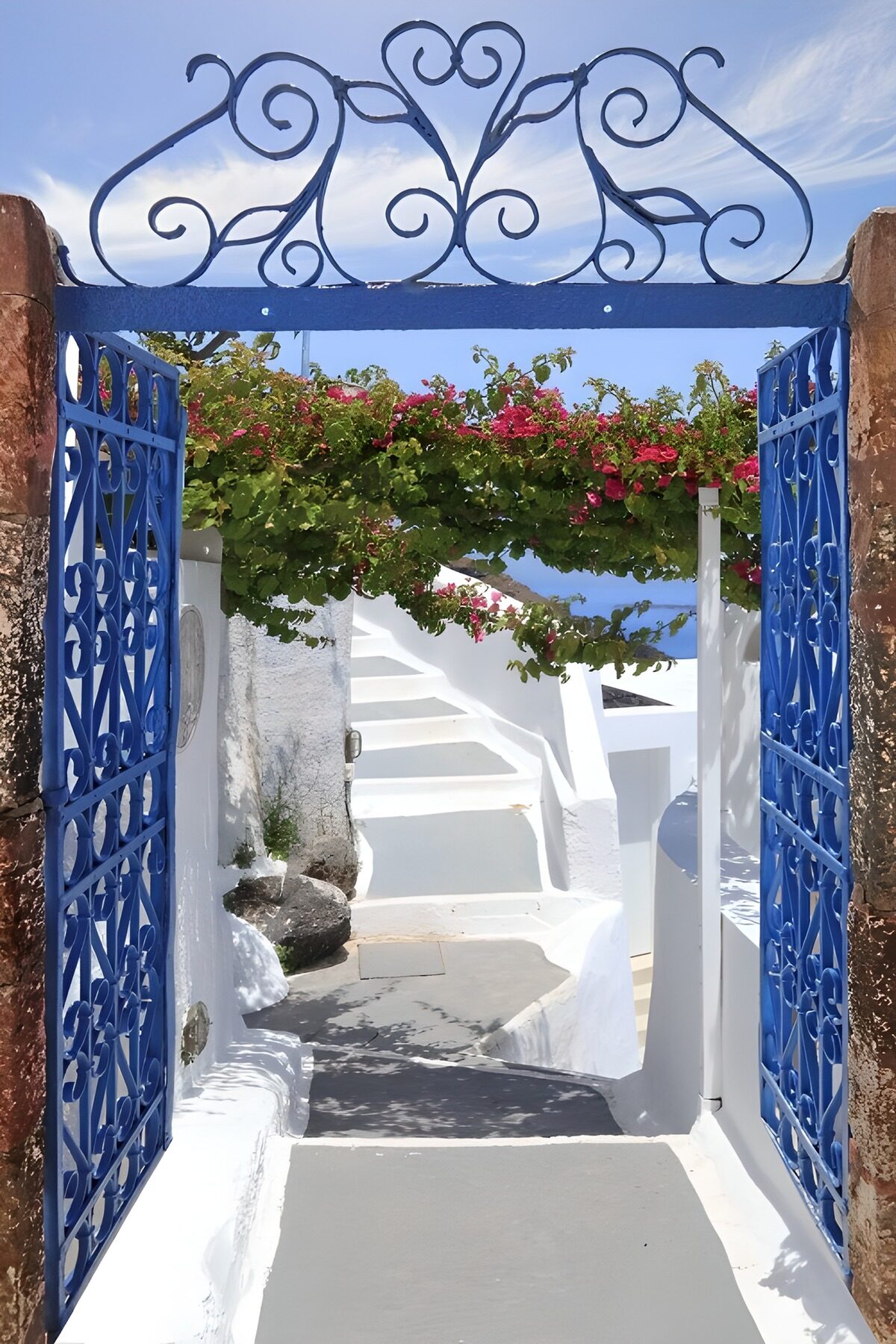 OCUK45054: Enchanted Blue Gate to Serenity