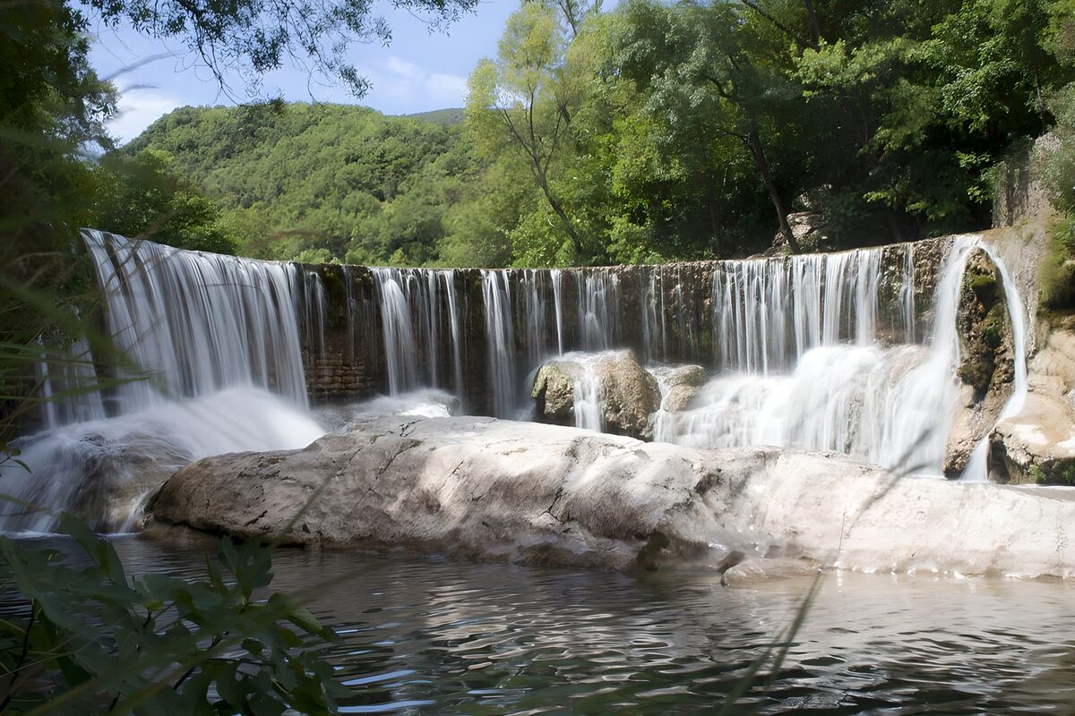 OCUK18490: Serene Cascades in Nature