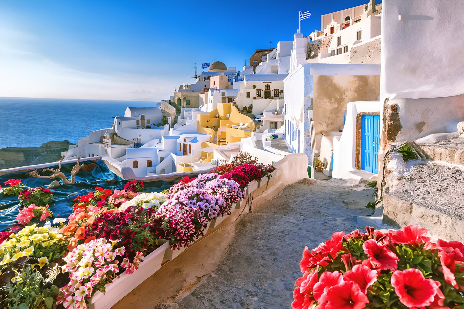 OCUK28723: Charming Streets of Santorini