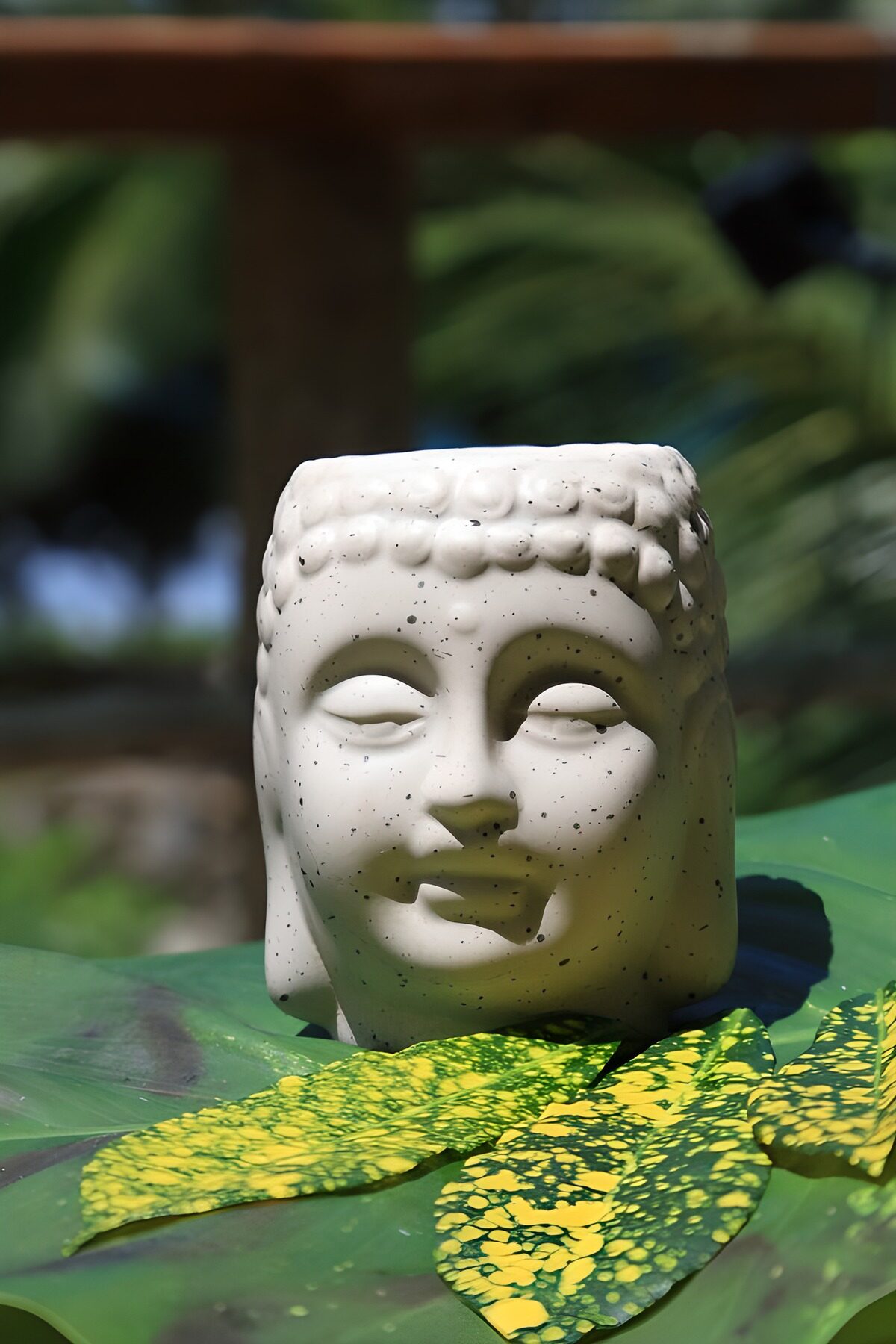 OCUK40229: Serene Buddha Planter in Nature
