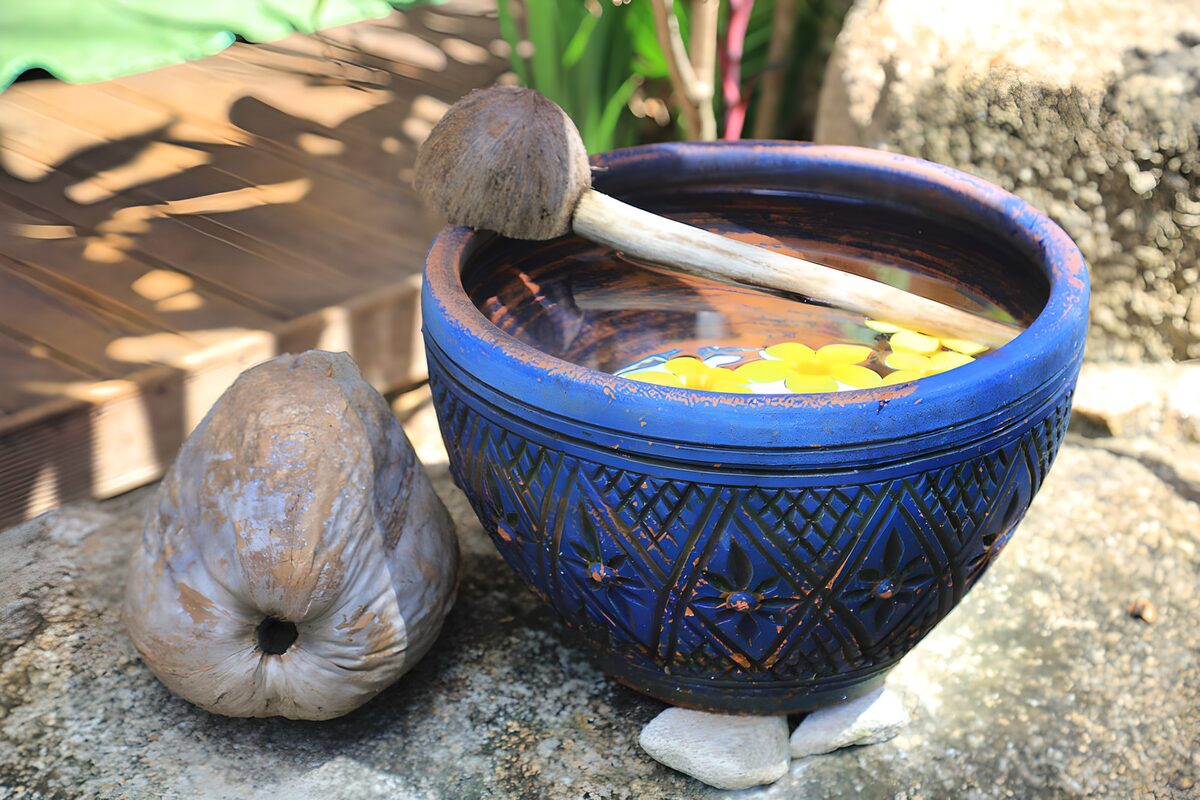 OCUK57534: Tranquil Decorative Water Bowl