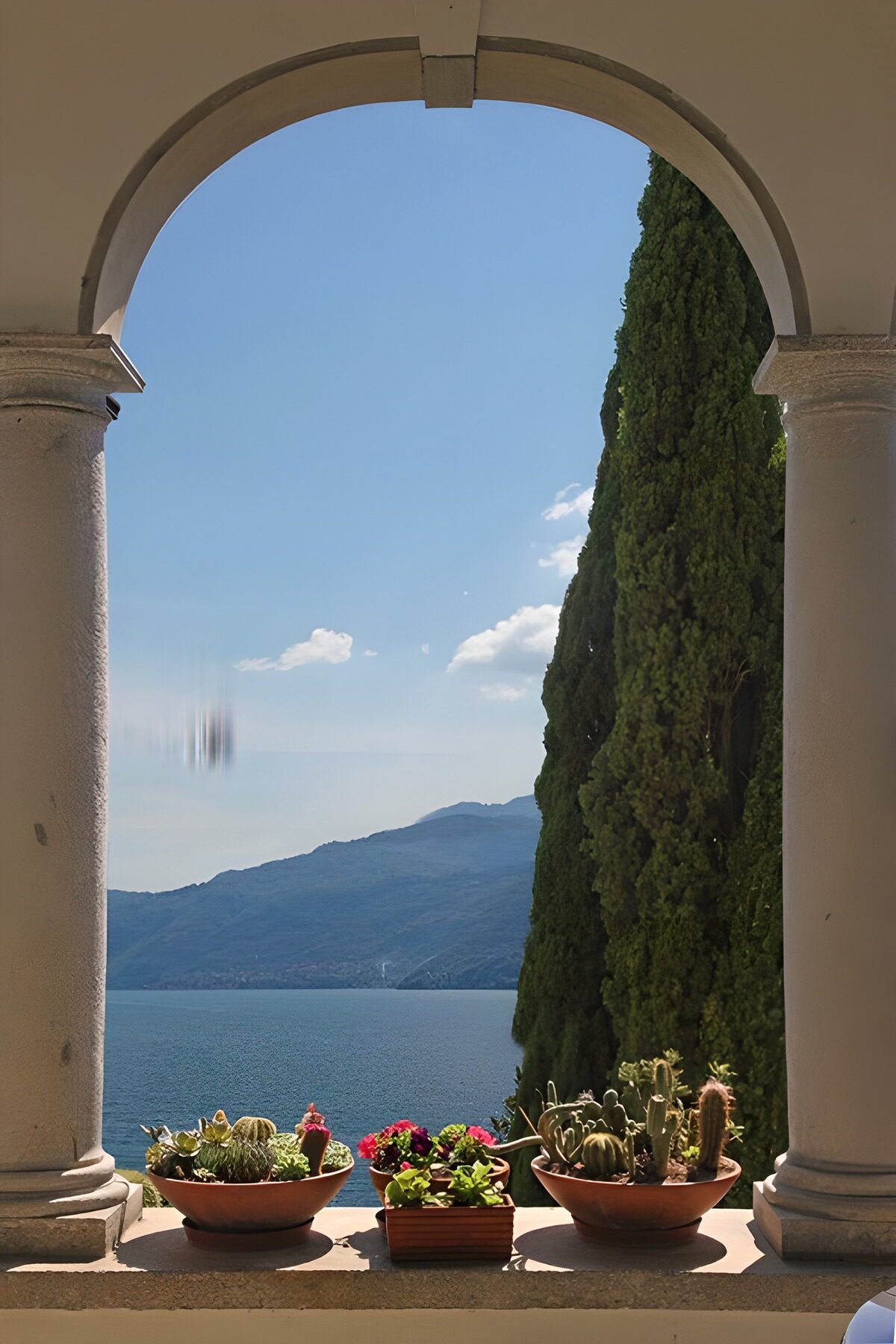 OCUK48139: Scenic Archway Overlooking the Lake
