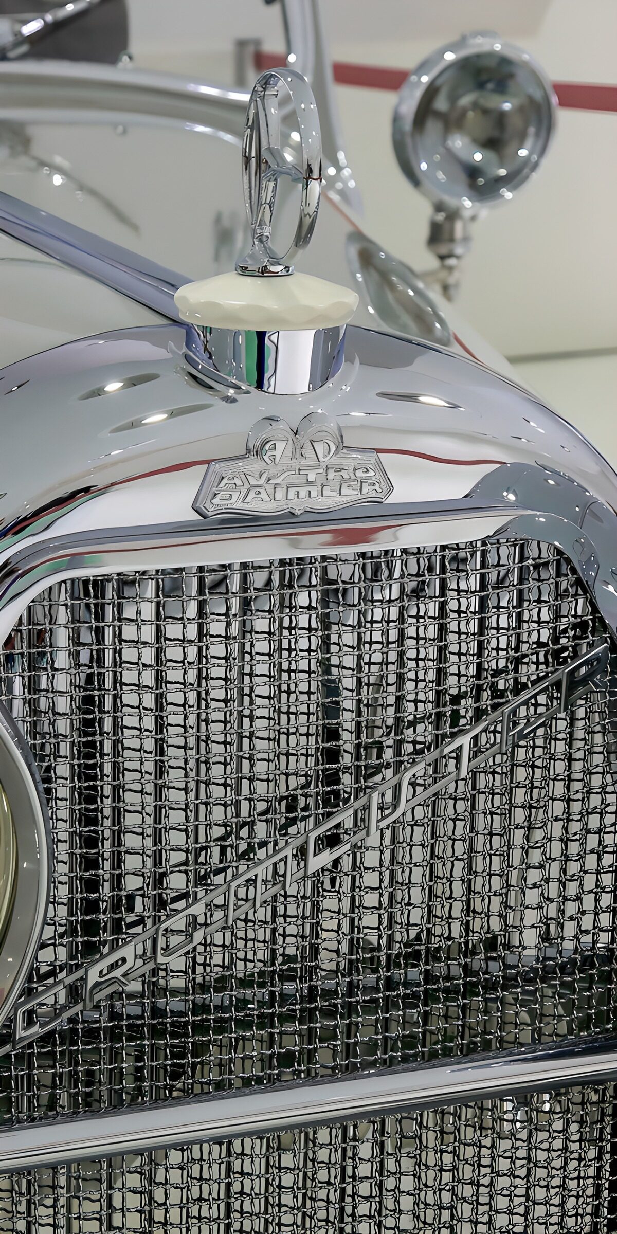 OCUK79833: Classic Chrome Radiator Grille