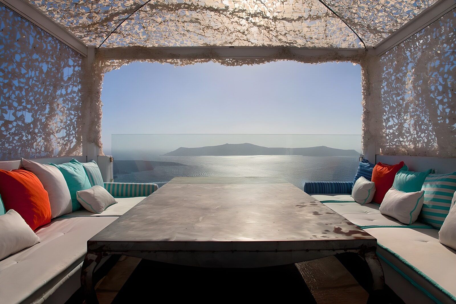 OCUK29864: Serene Seaside Lounge with a View